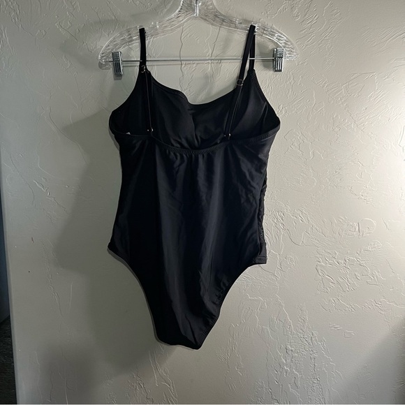 Shade & Shore Black Mesh Front Medium Coverage One Piece Barhimgsuit - Picture 5 of 10